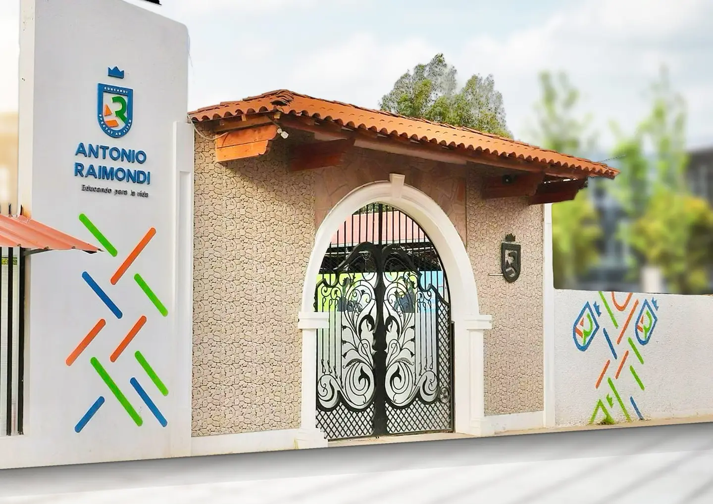 Fachada del colegio Antonio Raimondi